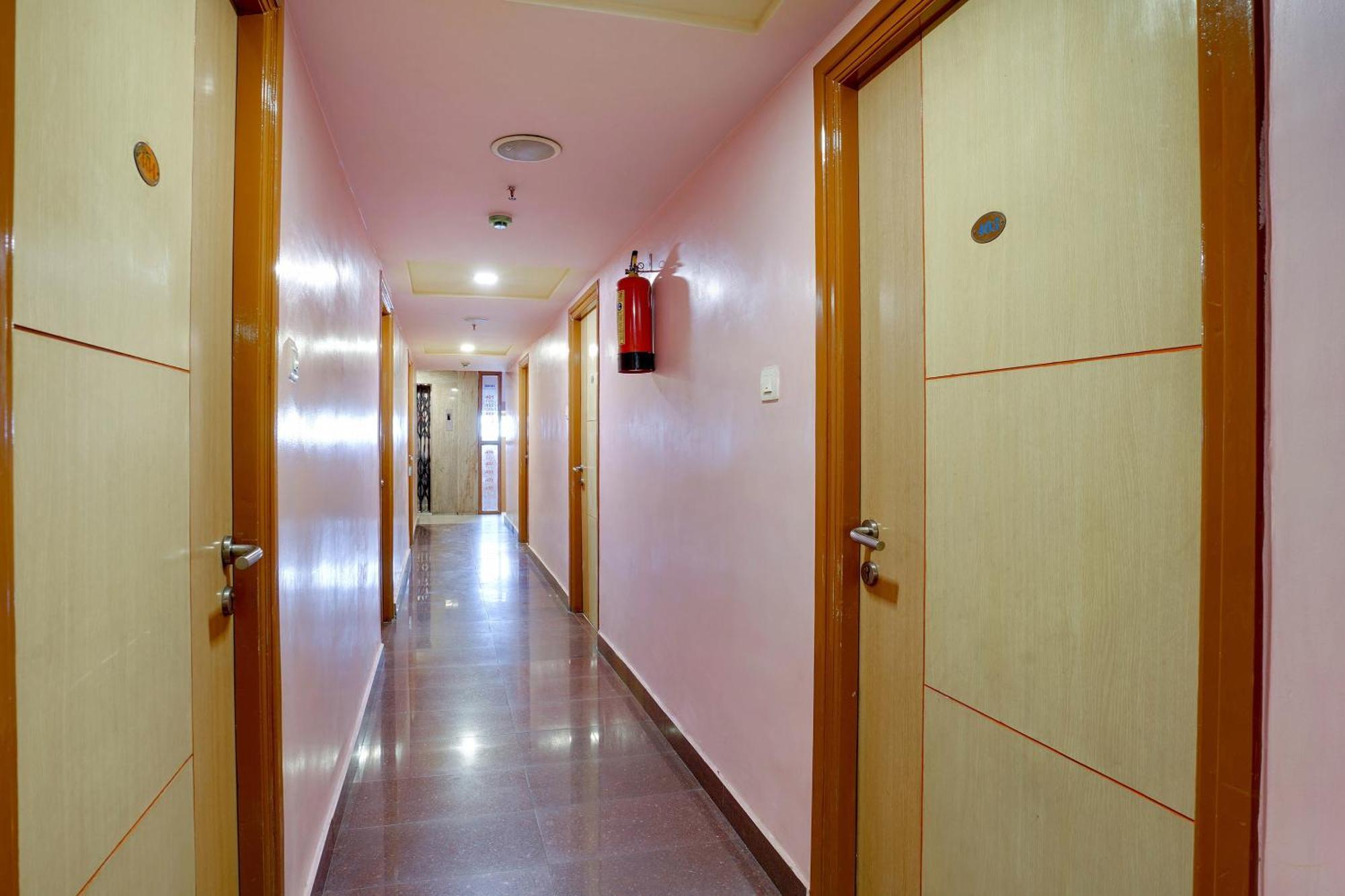 Hotel O Shanta Residency Lodge Sururnagar Экстерьер фото