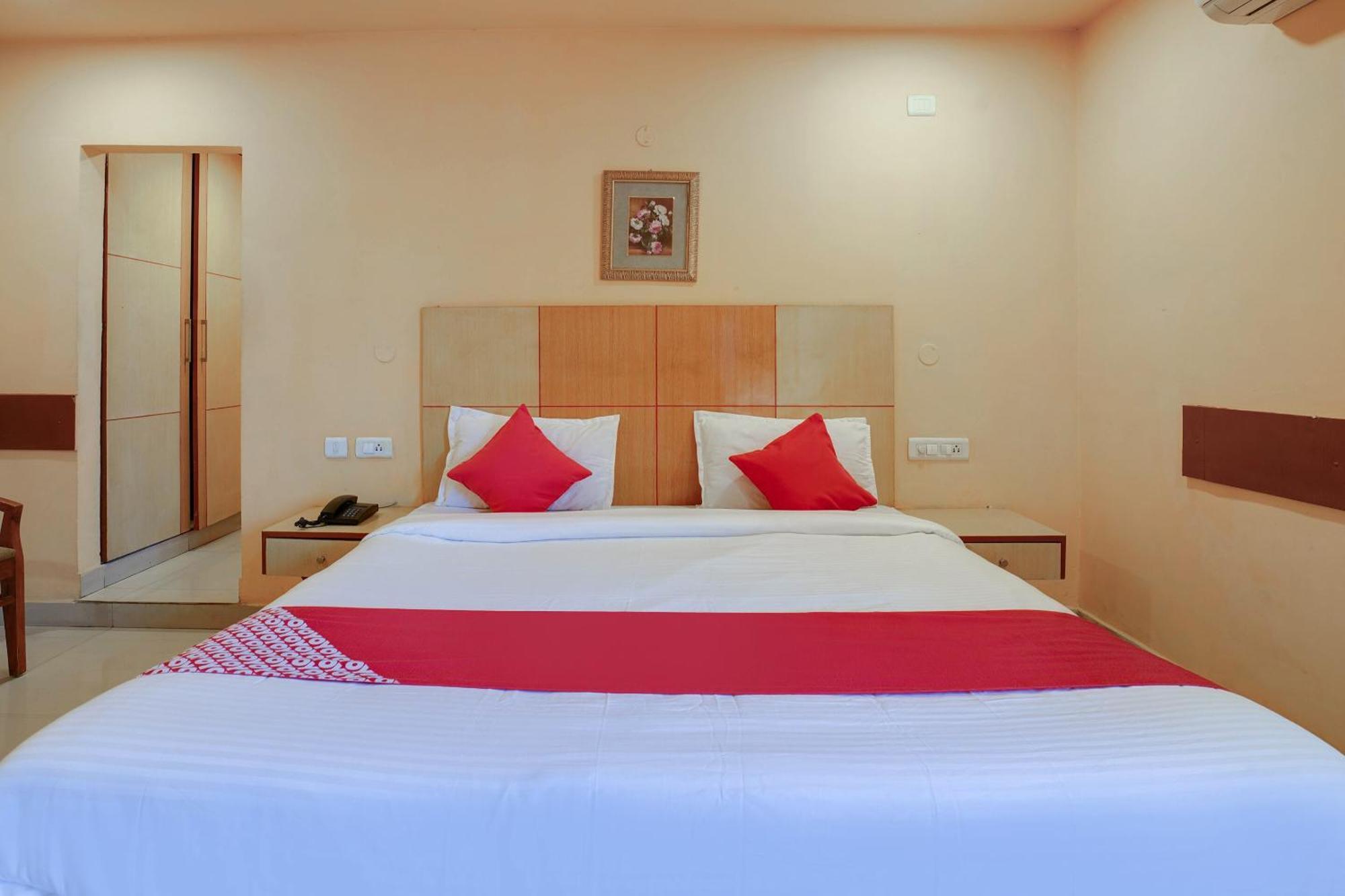 Hotel O Shanta Residency Lodge Sururnagar Экстерьер фото