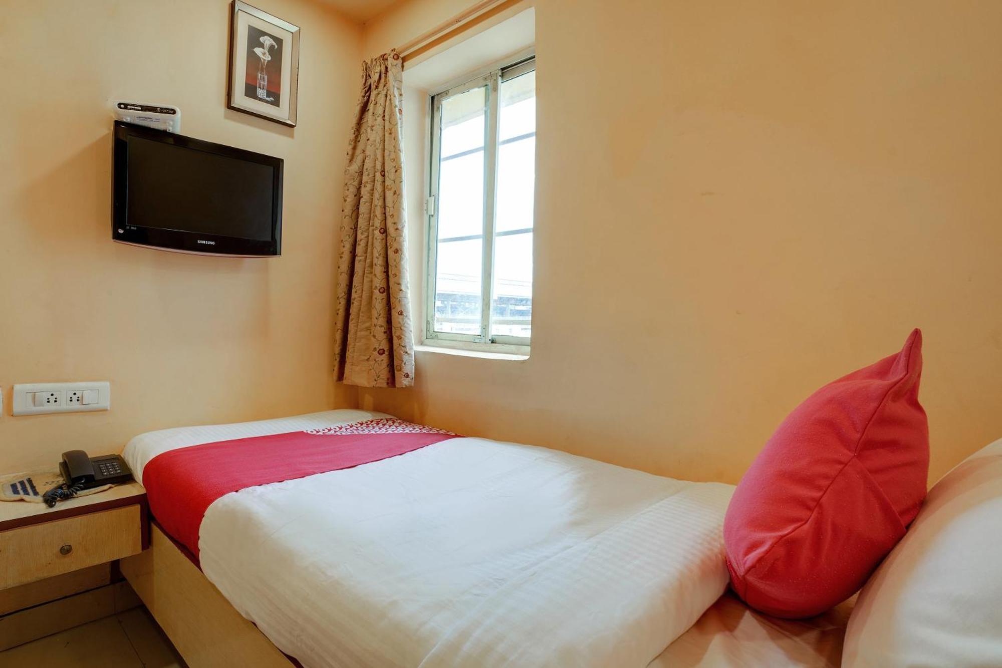 Hotel O Shanta Residency Lodge Sururnagar Экстерьер фото