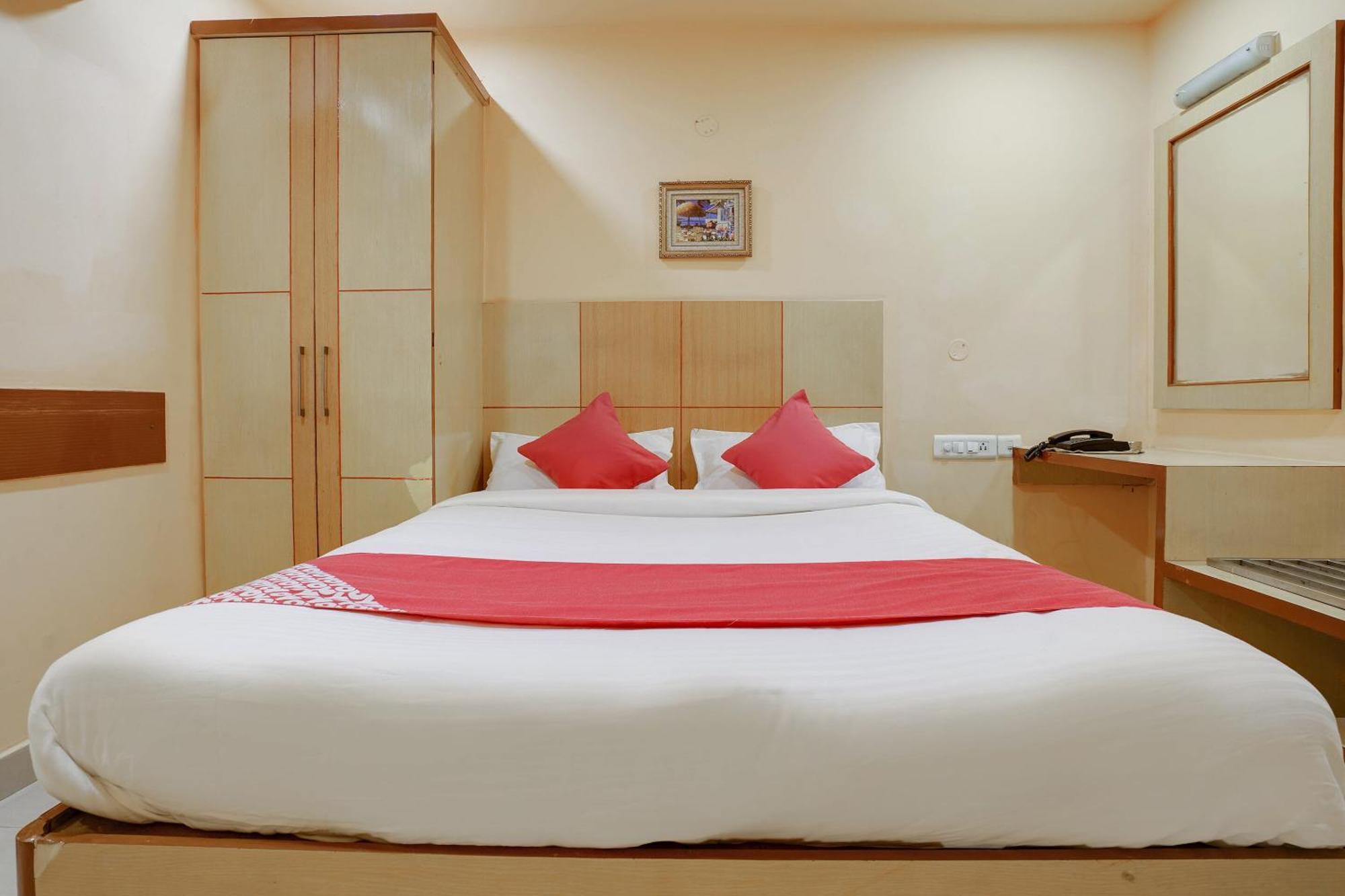 Hotel O Shanta Residency Lodge Sururnagar Экстерьер фото
